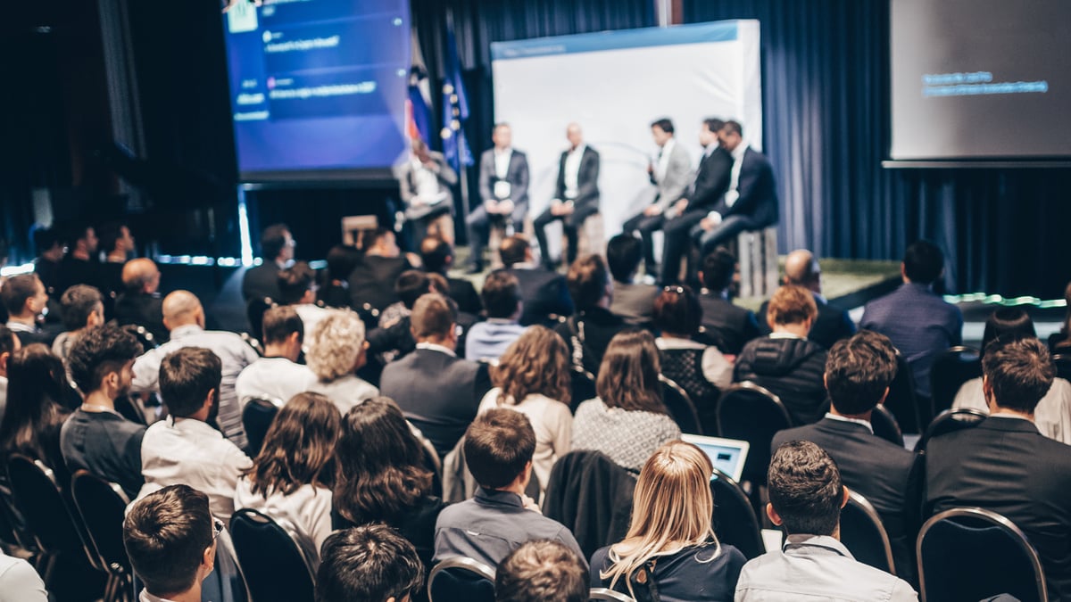 2027 Sales Kickoff Planning: How to Drive AI Adoption and ROI